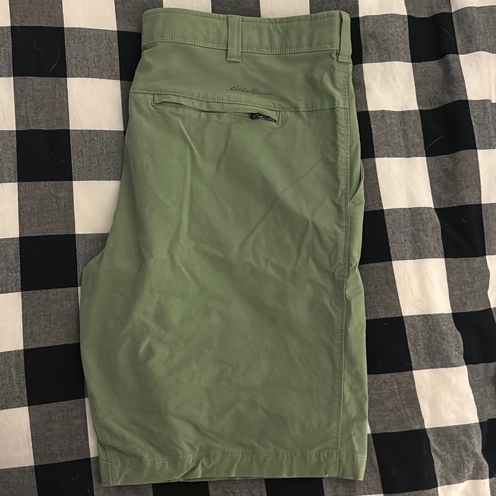 Men’s Voyager Flex 10” Chino Shorts